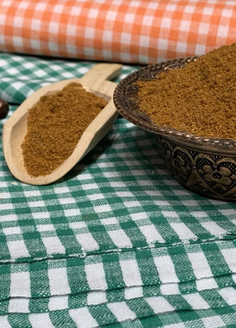 Yöresel Baharatlar Mutfağınıza Nasıl Lezzet Katar? Kullanım Rehberi